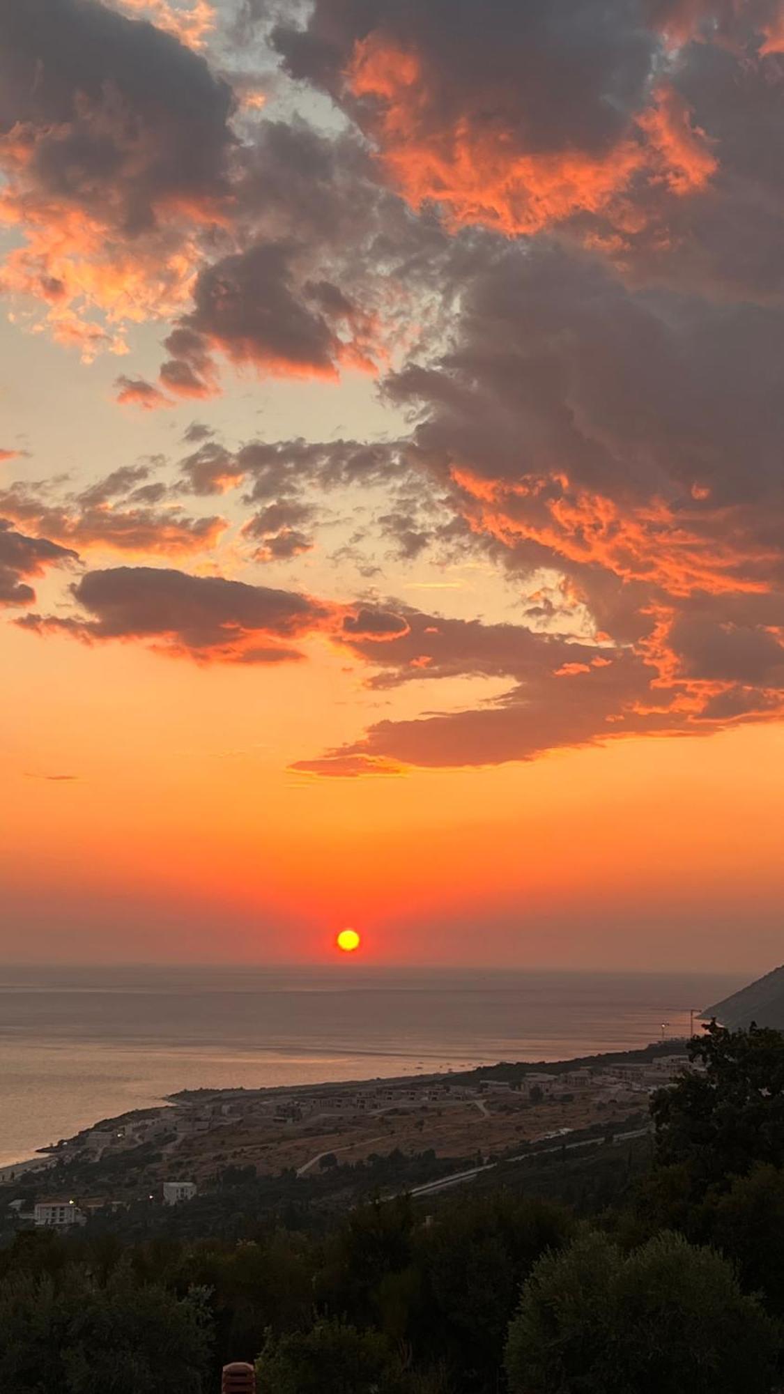 Petra Oliva Apartment Dhërmi Dış mekan fotoğraf
